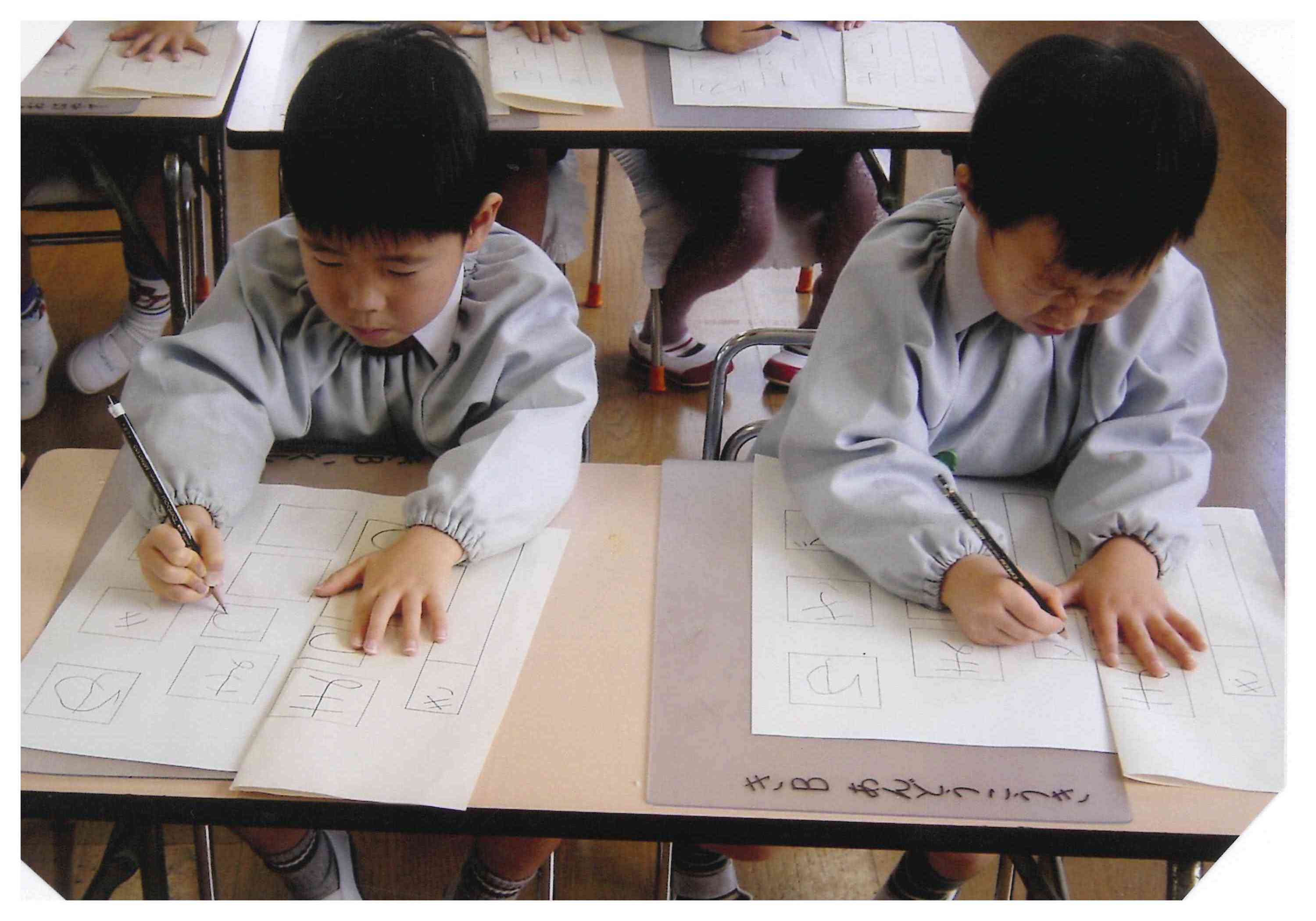 �d�M����